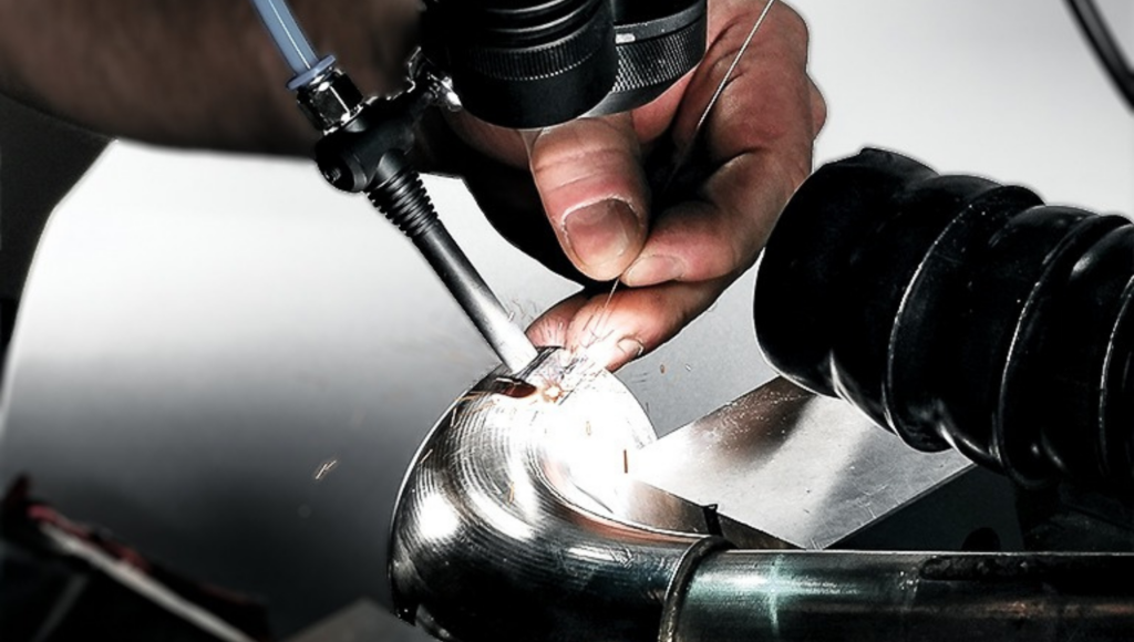 Mi a különbség a wolframelektródás- (TIG) és a lézerhegesztés között?