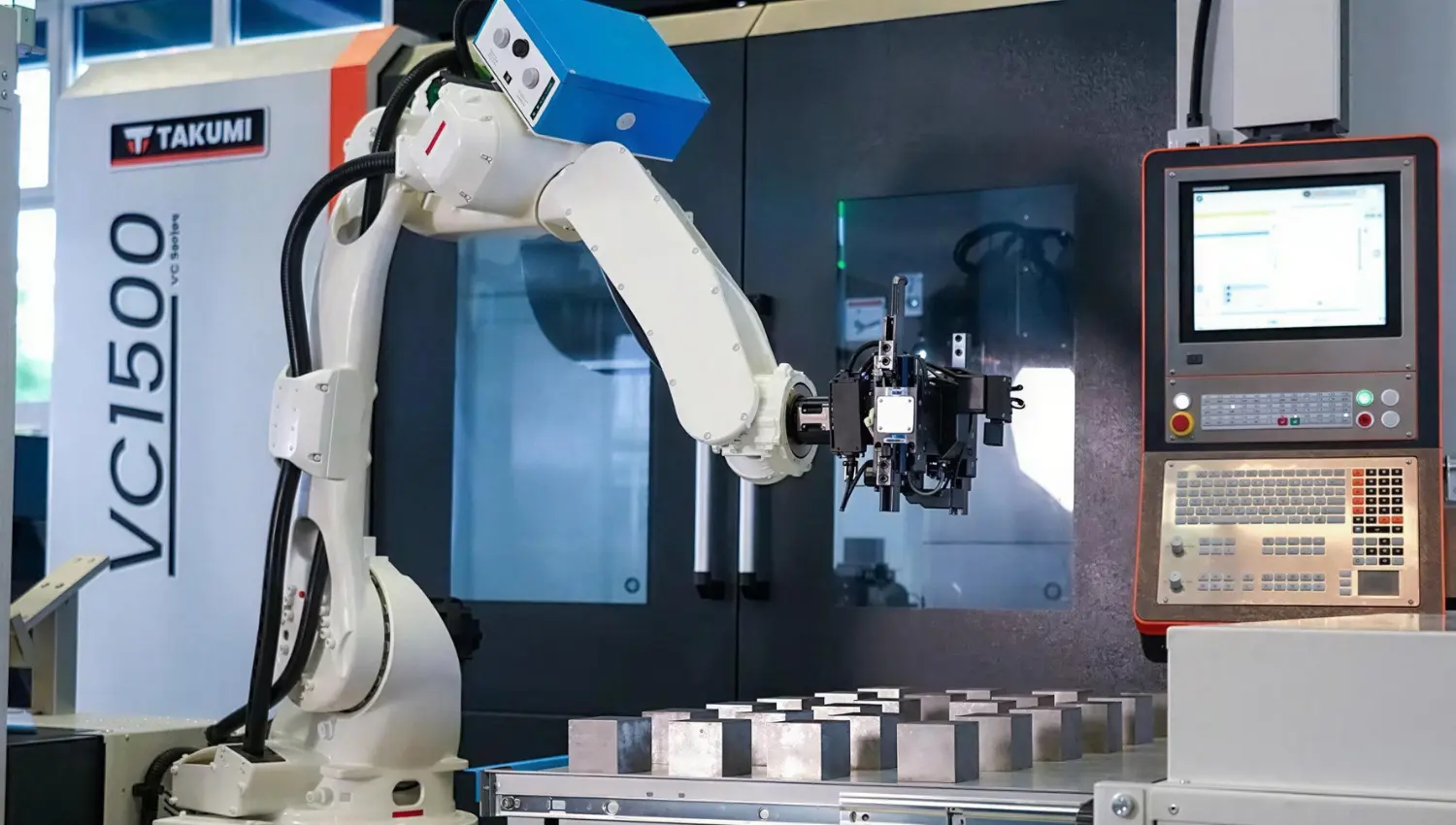 Takumi CNC megmunkáló központok automatizálása cikk előképe